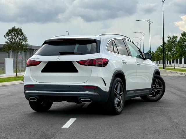 -2022 Mercedes Benz GLA250 2.0 AMG LINE (A) F/Loan - 4