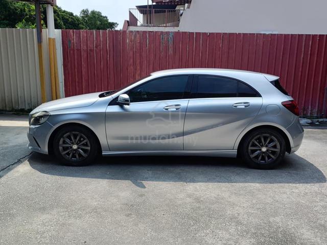 2016/2021 Mercedes Benz A180 AMG 1.6 LOAN KEDAI - 4