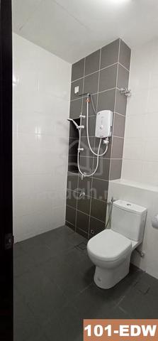 2 Sty Bandar Bukit Raja Kyra Part Furnish Aircond Water Heater 2