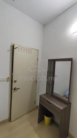 The Olive Small Room for Rent 1