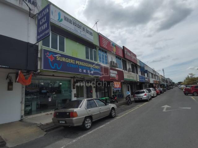 Berhadapan Jalan Kedai 2 Tingkat Di Pekan Jitra , Jitra Untuk Dijual 1