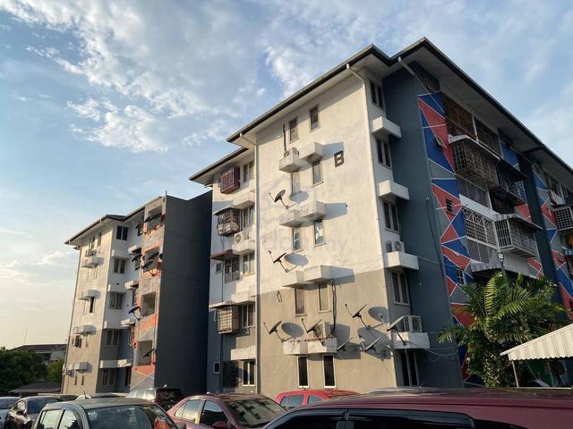 Rose Apartment @ Bukit Indah 1