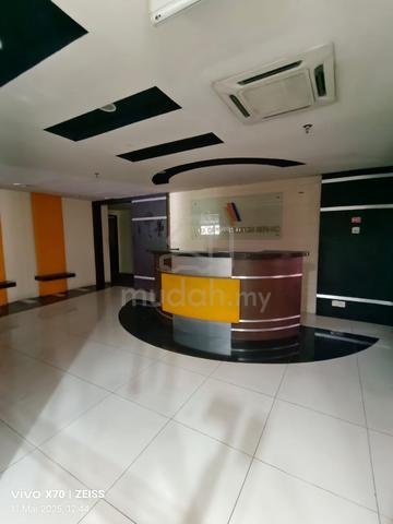 Menara jubilee shoplot for rent in Gaya street 1
