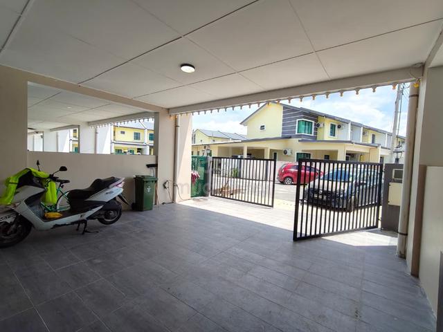 Double Storey Intermediate Terrace at Taman Citrine Kopodim Matang 1