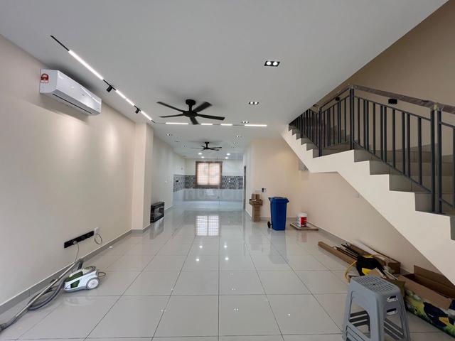 Robin Rimbayu Double Storey 3R- Move In Condition 1