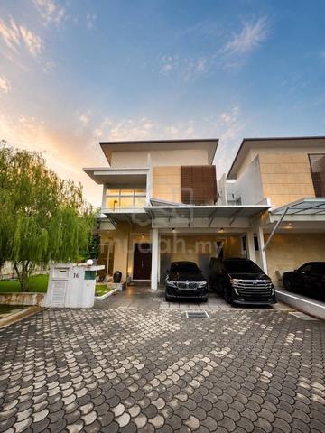 Semi-Detached Villa For Sale at Sunway Rydgeway, Puncak Melawati 1