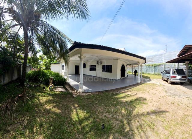 Leasehold Single Storey Bungalow Taman Peruna Sungai Udang Melaka 1