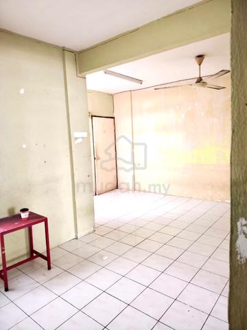 Palma Apartment (Bandar Country Homes) 1