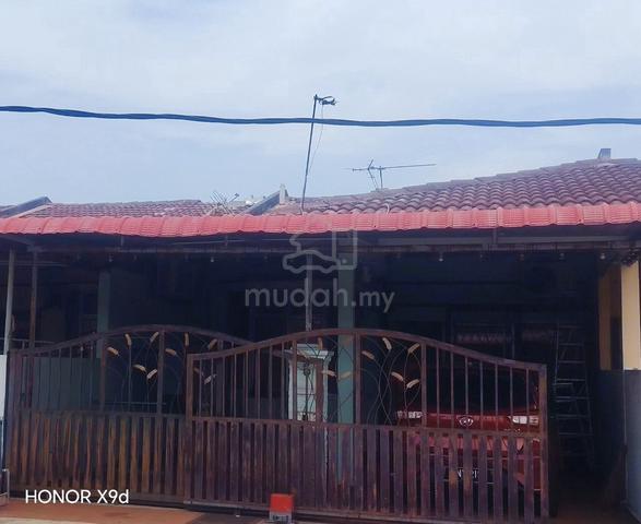 [Below Market😱] Teres Setingkat Taman Telok Mas 1