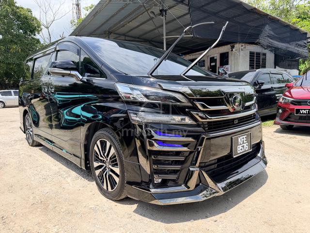 Toyota VELLFIRE 2.5 ZG Sunroof Facelift (A)-18 - 1