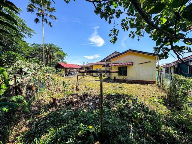 Huge 4779 sqft Corner Lot Single Storey Antara Gapi Serendah Selangor 1
