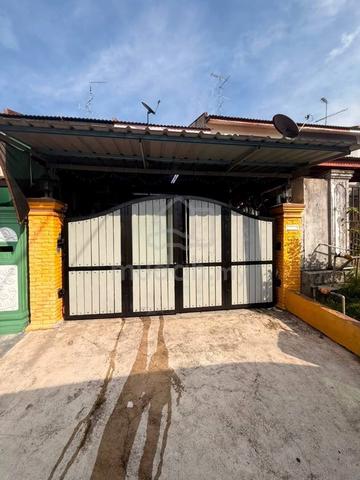 Puteri Wangsa Rumah Kos Rendah 2 Tingkat 1