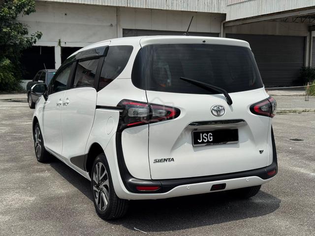 2018 Toyota SIENTA 1.5 V (A) - 2