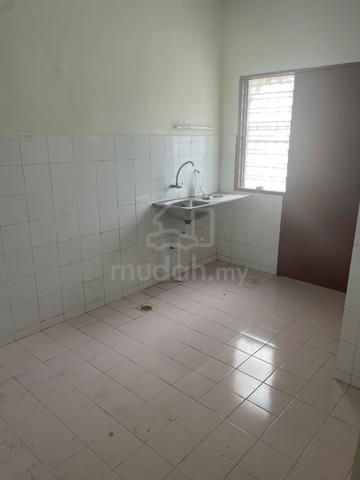 2sty terrace house Taman Putra Kajang Selangor 2