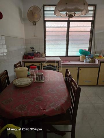 AYER ITAM FARLIM SEMI-DET HOUSE LA-2400+sf 3-bedrooms Partly renovated 1