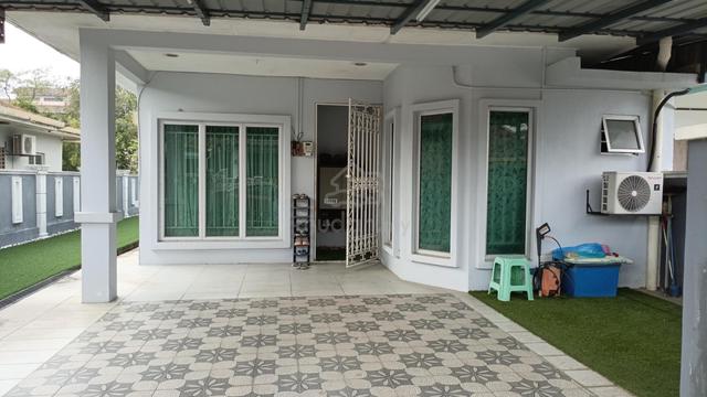 Freehold Single Storey Taman Pinggiran Pelangi Rawang For Sale 1