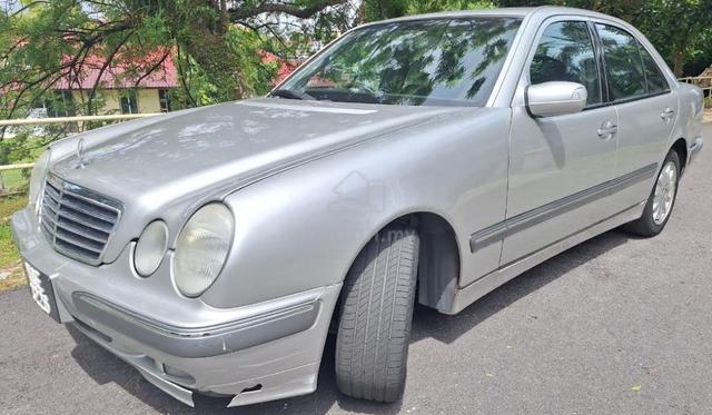 Mercedes Benz E240 (A) Loan Kedai Blacklist TipTop - 2