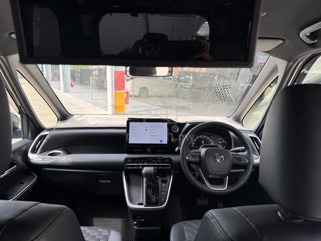 2022 Toyota VOXY 2.0 S-Z (A) - 5