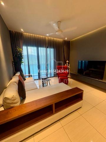 Queens Residences Q1 @ Queens Waterfront 1