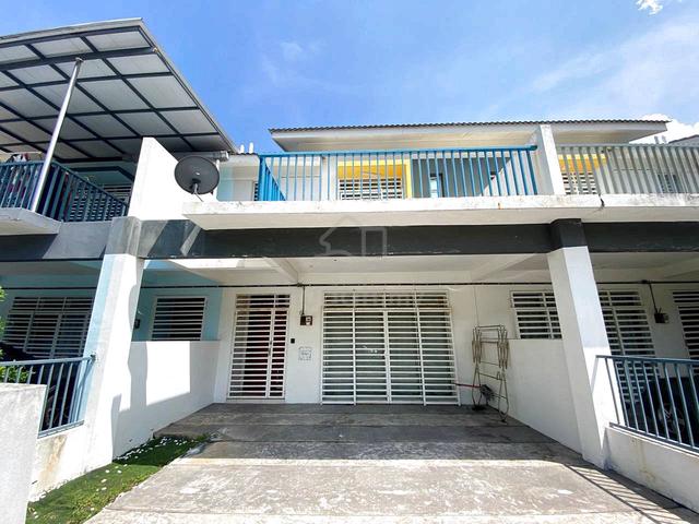 Double Storey Terrace Pantai Sepang Putra, Sungai Pelek, Sepang 1