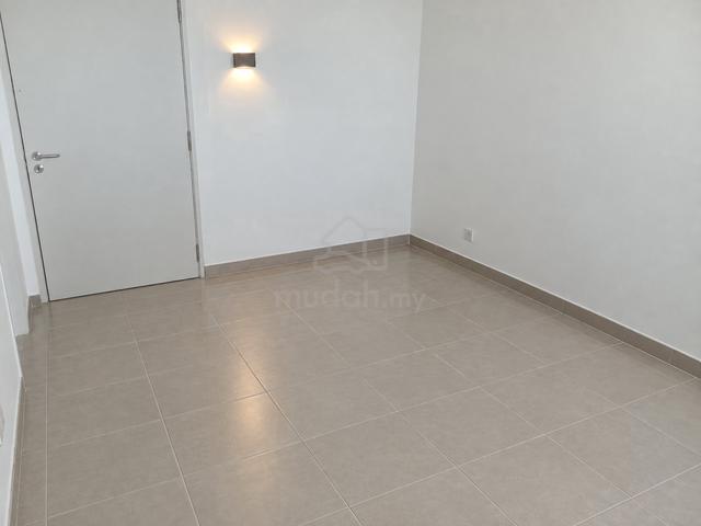 I-SOHO condominium (UITM students/ Person) 1