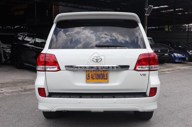 REG 2011 Toyota LANDCRUISER 4.5 LC200 (A) VX SPEC - 5