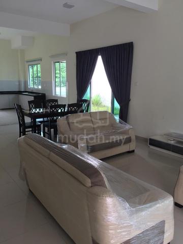 Full Furnished 2 Storey Bungalow House at Royale Height near highway. 1