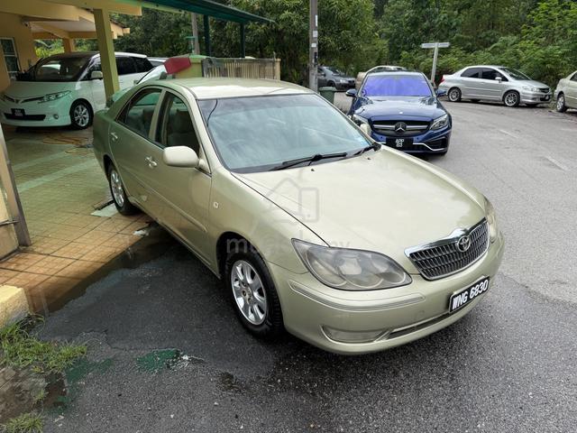 Toyota Camry - 1