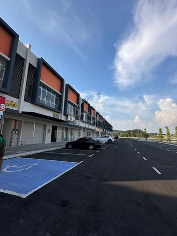 Corner Shoplot Suria Square Alam Suria Bandar Puncak Alam For Rent 1