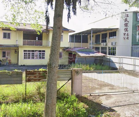 upperlanang sibu old style bangalow for sales 1