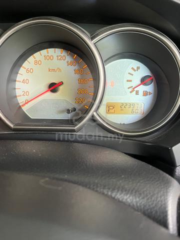 2012 Nissan LIVINA 1.6 X-GEAR (A) - 5