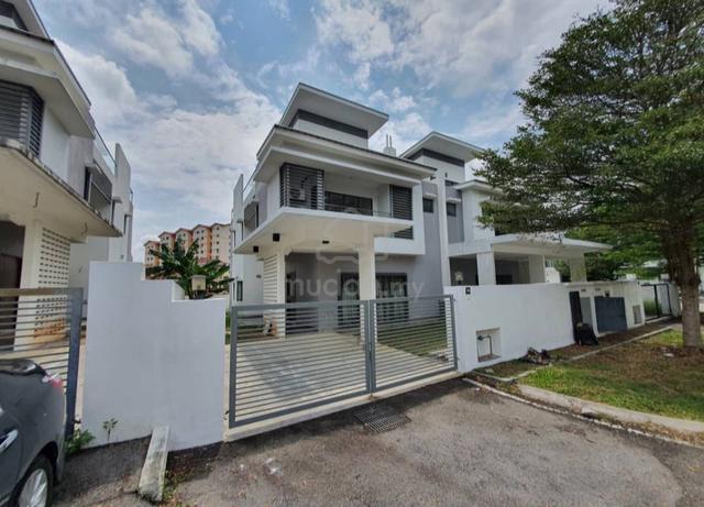 3 Storey Semi D Bangi Kayumanis Garden Villas Puncak seksyen 4 5 3 1