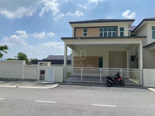 FOR RENT: Spacious & Peaceful Double Storey Semi-D @ Hijauan Hills 1