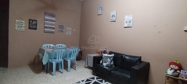 Taman NLFCS, LUKUT (Small Room For Rent) 1