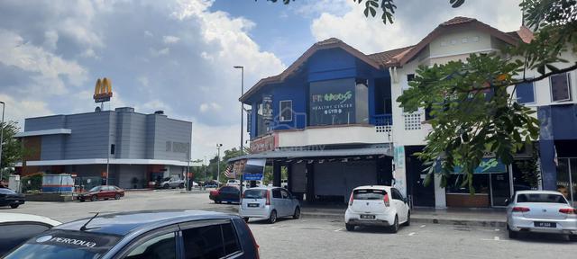 Corner Double Storey Shop at Sg.Isap Jaya beside Mcdonald, Kuantan 1