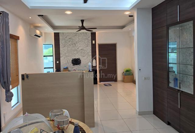 Nice Renovated 4R4B Cluster Semi-D Periwinkle Bdr Rimbayu for Sales 1