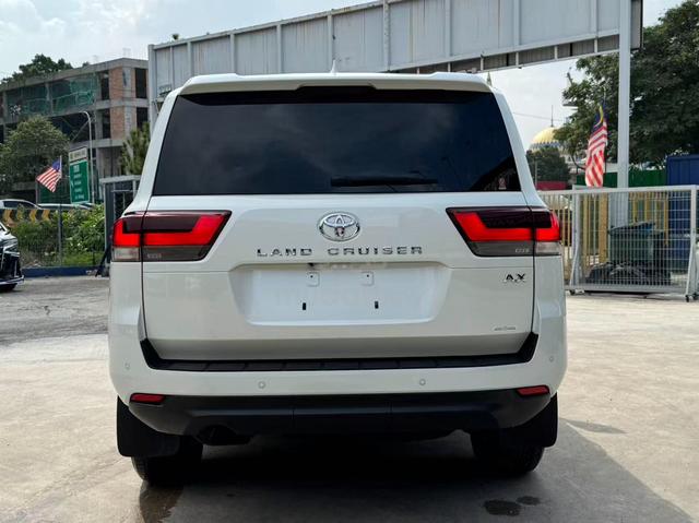 2024 Toyota LANDCRUISER 3.4 AX Grade 5A 7 Seater - 3