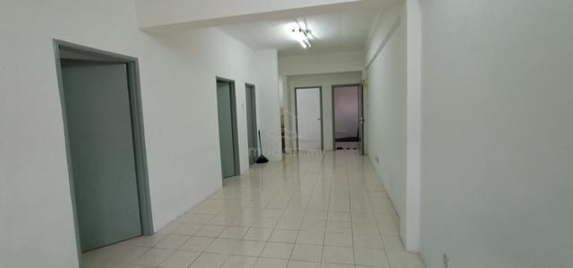 Red Ruby Apartment 1