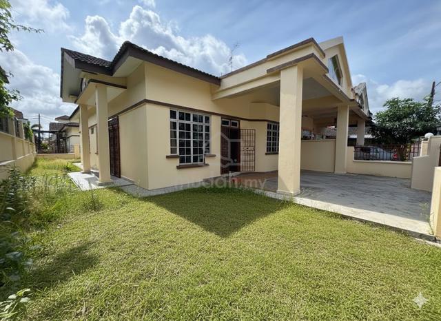 Bandar Putra Kempas Facing Playground 3197SQFT [ 4 Room / 5Min AEON ] 1