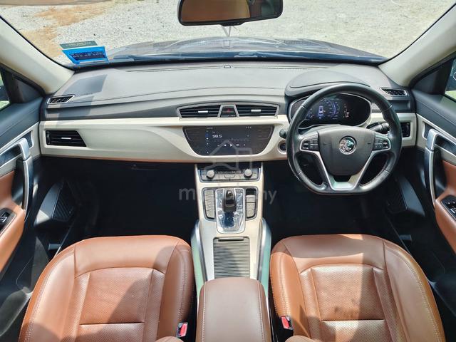 2021 Proton X70 1.8 Full Spec F/Service Like New - 3