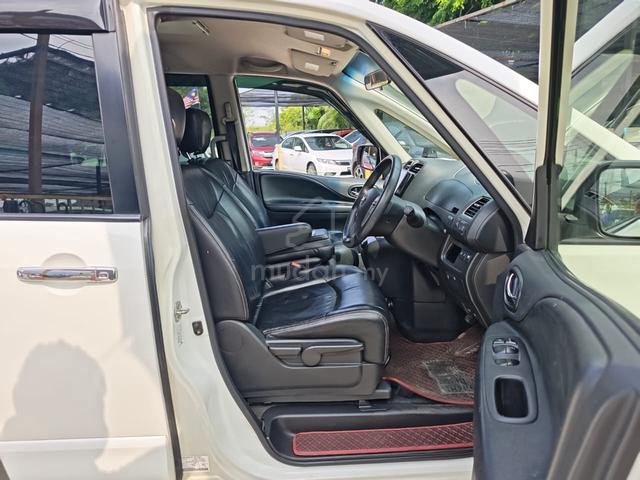 2013 Nissan SERENA FULL SPEC 2.0 (AUTO) - 4