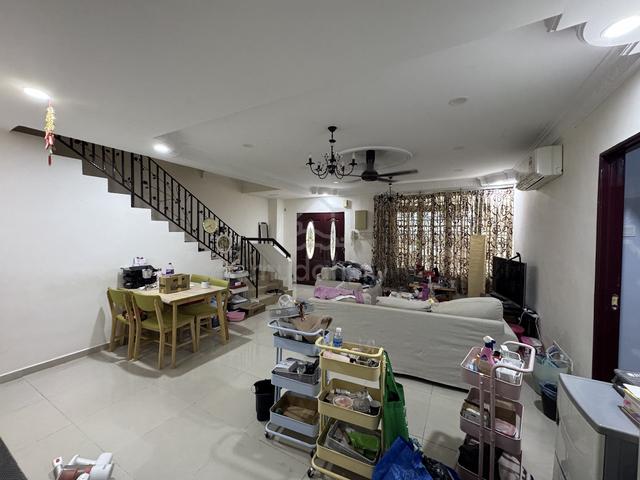 Extended Corner 2 storey terrace house @ Bandar Mahkota Cheras 1