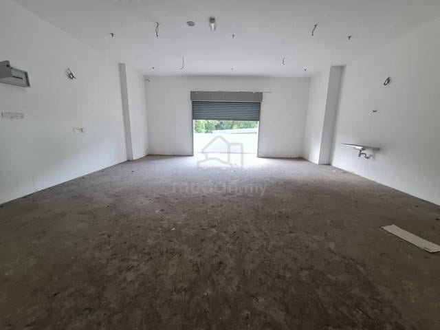 Retail Space Mezzanine Floor Menara Suria V12 Subang Jaya Below Market 1