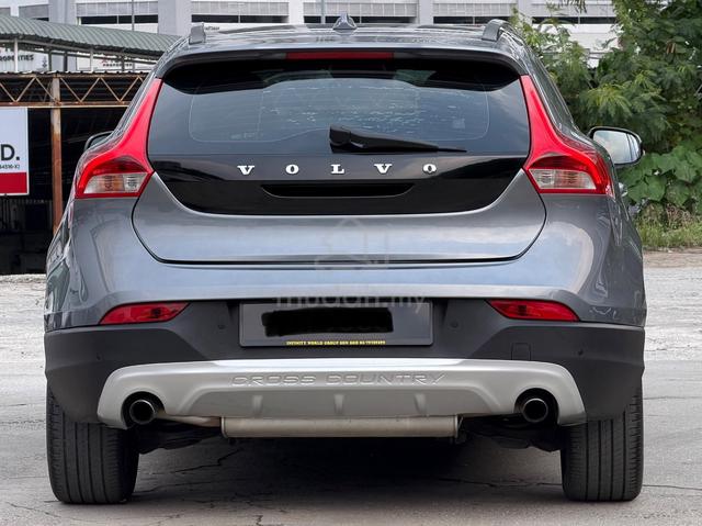 2016 Volvo V40 2.0 CROSS COUNTRY T5 (5 Cylinder) - 4