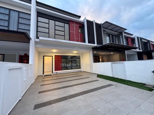 Desa Tebrau Double Storey Terrace House 4bed Johor Bahru 1