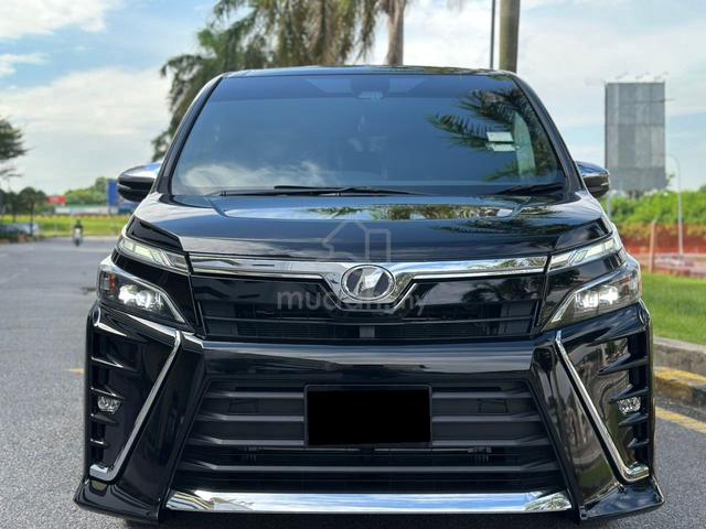 2018/2024 Toyota VOXY 2.0 ZS KIRAMEKI (A) F/LOAN - 3