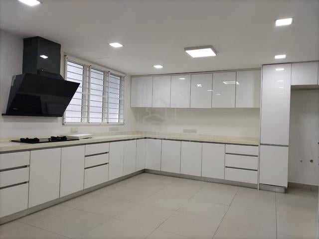 Fully Renovated 4-Bedroom Terrace House with CCC in SS15 1