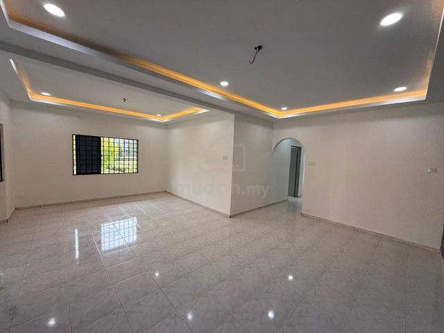Jln Jambu Laut, Taman Kulai Besar Fully Extended* 1