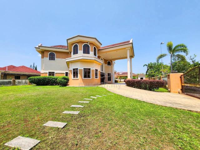 Bungalow 2 Storey | Luxury | Elite Area | Huge Land Area 1