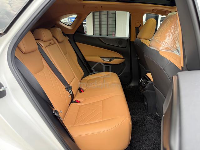 2022 UNREG Lexus NX250 2.5 Version L |Grade 5A - 5